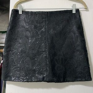 Black sequin print skirt. Precious for winter!